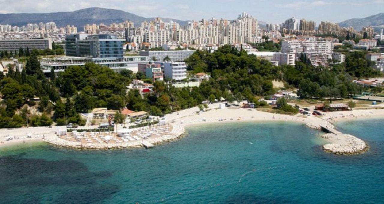 Milana - Cozy With Free Parking * Split