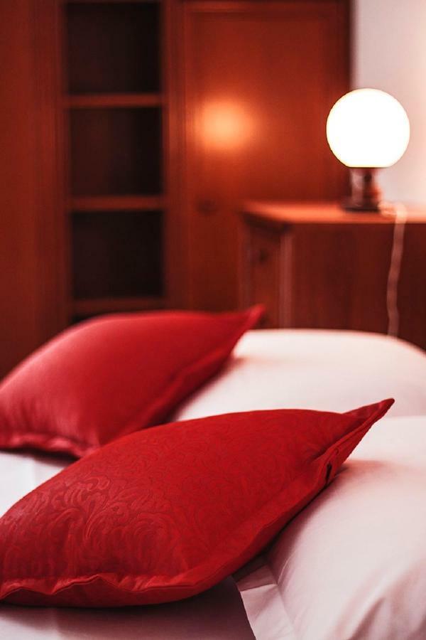 Milana - Cozy With Free Parking * Split